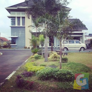 Rumah Aceng Fikri dikampung Copong Kelurahan Sukamentri Garut