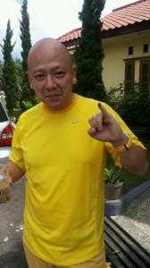 Adrian Kusnadi selepas Nyoblos di TPS 16 Tarogong Garut