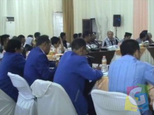 Suasana Rapat Pleno KPUD Garut tentang Penetapan Perolrhan suara dan Caleg Terpilih Kabupaten Garut (poto jmb)