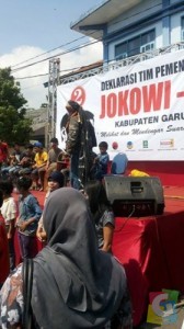 Pentas Anak-anak Jalanan dalam Deklarasi Tim Pemenangan Jokowi-Jk Garut. (poto jmb)