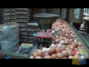 Telur ayam dilapak Milik Pedagang pasar Ciawitali Garut