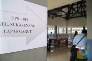 TPS 019 Lapas Garut, Kelurahan Sukasenan saat melakukan pemungutan suara untuk ratusan Napi Lapas Garut (poto jmb)