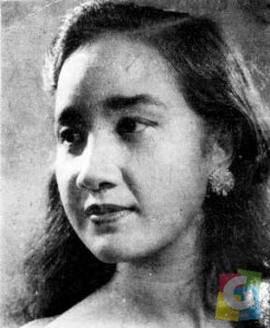 Keterangan foto 01 Potret kenangan (alm) Chitra Dewi di masa kemasyhuran film fenomenal “Tiga Dara” (1956) karya (alm) Usmar Ismail. (Foo: Dokumentasi Yodaz) 