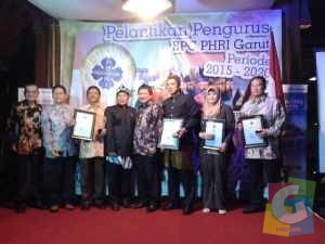 Para penerima Penghargaan Life Achievment 2015 PHRI BPC Garut, foto Dok