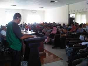 Suasana rekonsiliasi di kampus STISIP Bina Putra Banjar, foto Hermanto