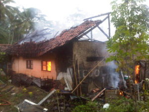 Ini dia rumah Oong yang terbakar di kecamatan purwaharga Kota Banjar, foto Hermanto