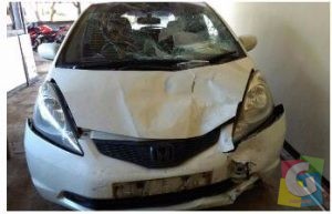 Honda Jazz nahas tamppak mengalami kerusakan dibagian depannya, foto Istimewa