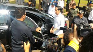 Presiden Joko Widodo saat tiba di Makorem 062 Tarumanagara, foto ogi