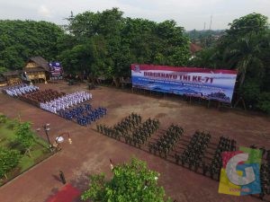 Tampak dalam gambar suasana pelaksanaan upacara puncak TNI ke 71 tingkat Kodam III Siliwangi di Purwakarta, foto Deni