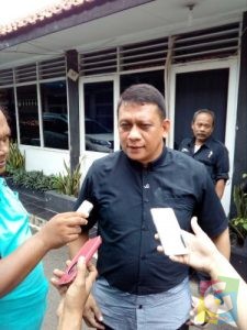 Kepala Diskoperindag Kabupaten Purwakarta Aep Durohman saat diwawancarai wartawan, foto Deni