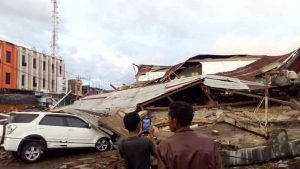 Gempa yang mengguncang Aceh merusak banyak bangunan serta merenggut banyak korban jiwa, foto Dok