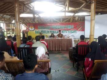 img-20180625-wa00311477432539 PILKADA SOSIAL POLITIK  KPU Banjar Gelar Soasialisasi Terhadap Pemilih Pemula